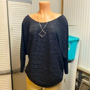 JM Collection XXL black blouse, comes with necklace!